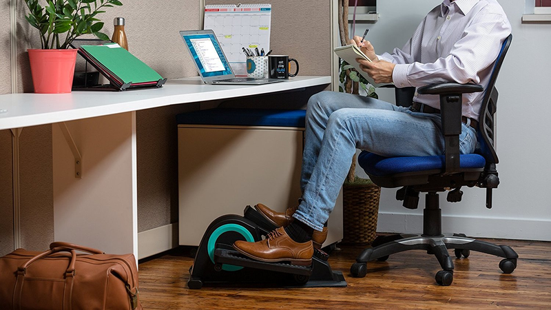 Elíptica Cubii Jr. para debajo del escritorio | $186 | AmazonFoto: Amazon